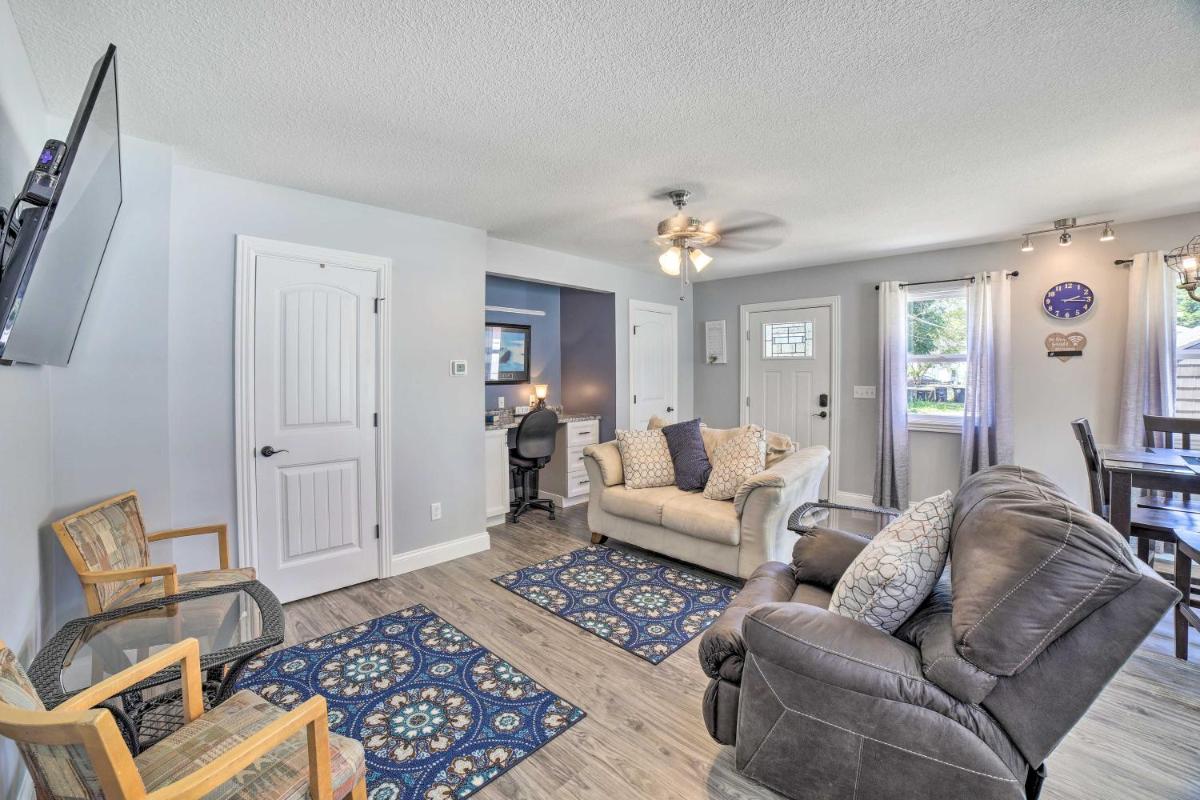 Fort Wayne Getaway - Family and Pet Friendly! - Housity