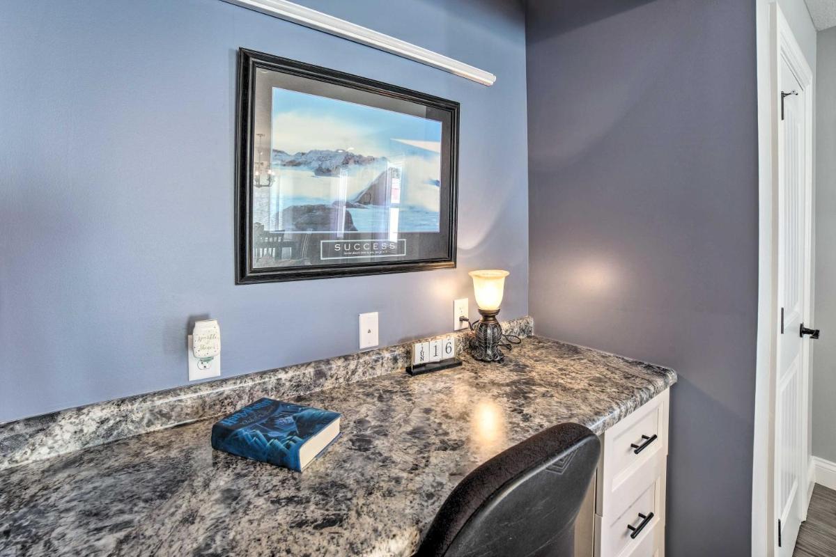 Fort Wayne Getaway - Family and Pet Friendly! - Housity
