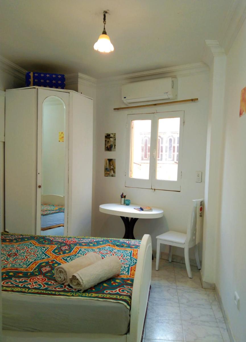 Lovely double room with AC in Downtown - Housity