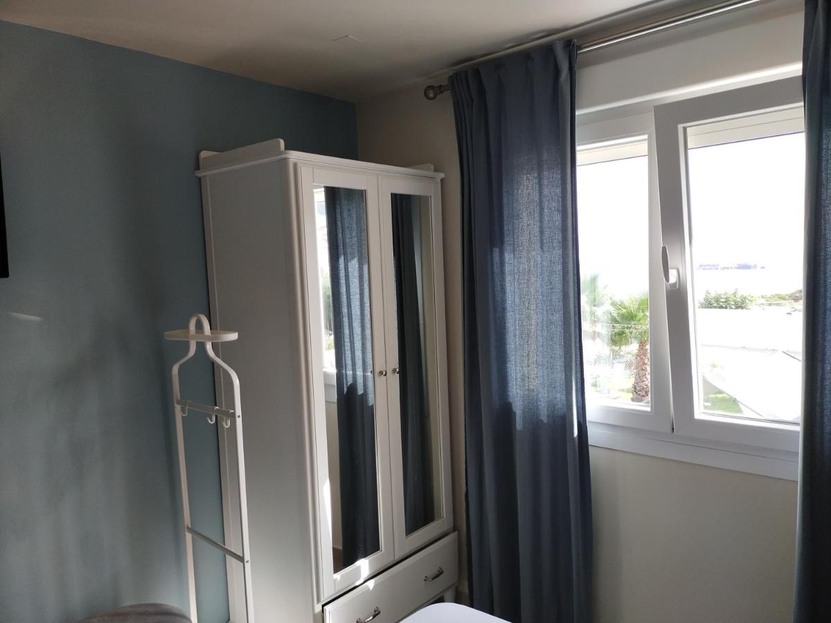 Punta Carnero Hostal - Housity