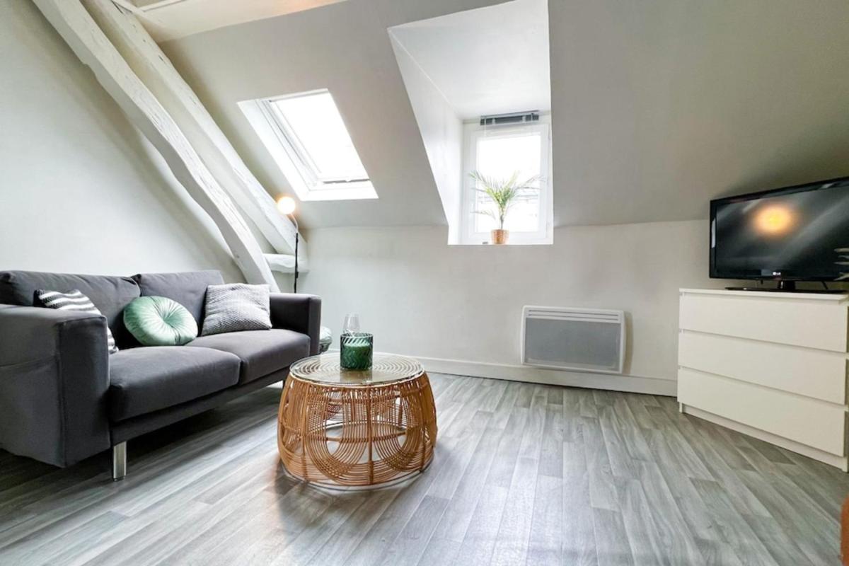 Appart'Hôtel BELLE HELENE Calme & Chic - Housity