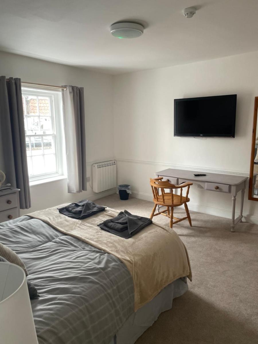 The Crown Fakenham - Housity