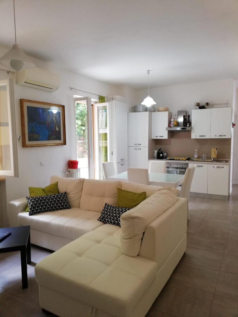 Sweet Holiday - Housity