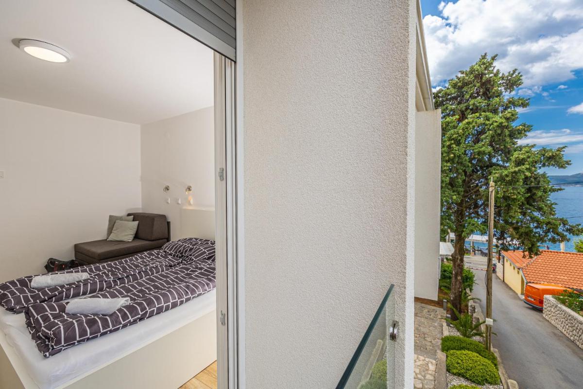 Sea La Vie Rooms - Housity