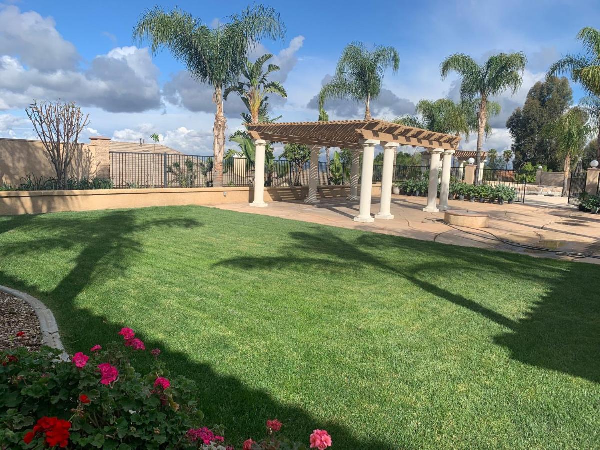 LuxHome Suites in Mansion - Housity