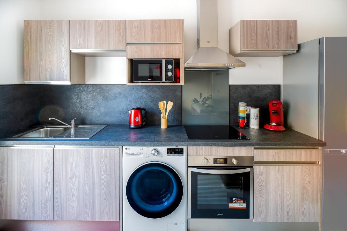 Suitetrails - Superbe appartement à 2 pas des Halles, Climatisé, terrasse, garage