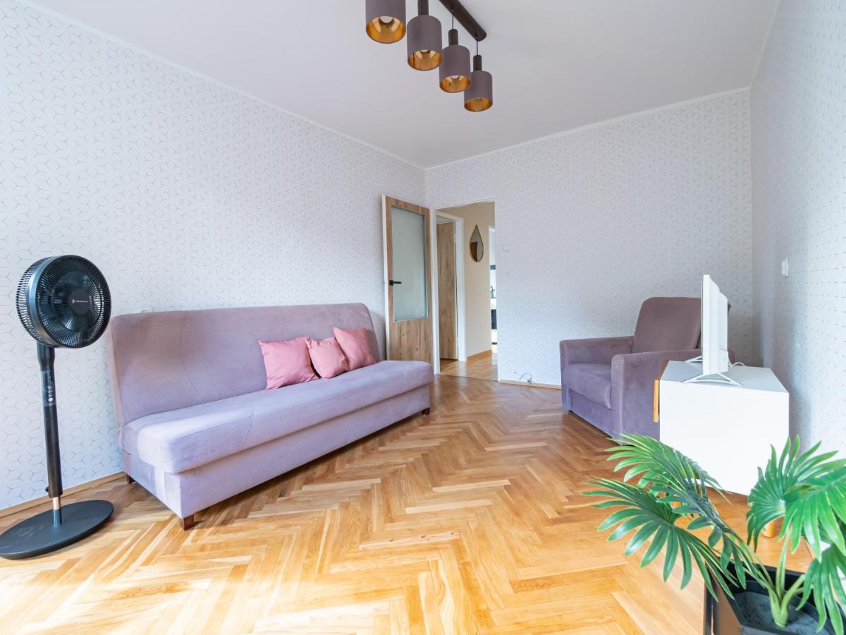 Apartament nad Małym Jeziorakiem - Housity