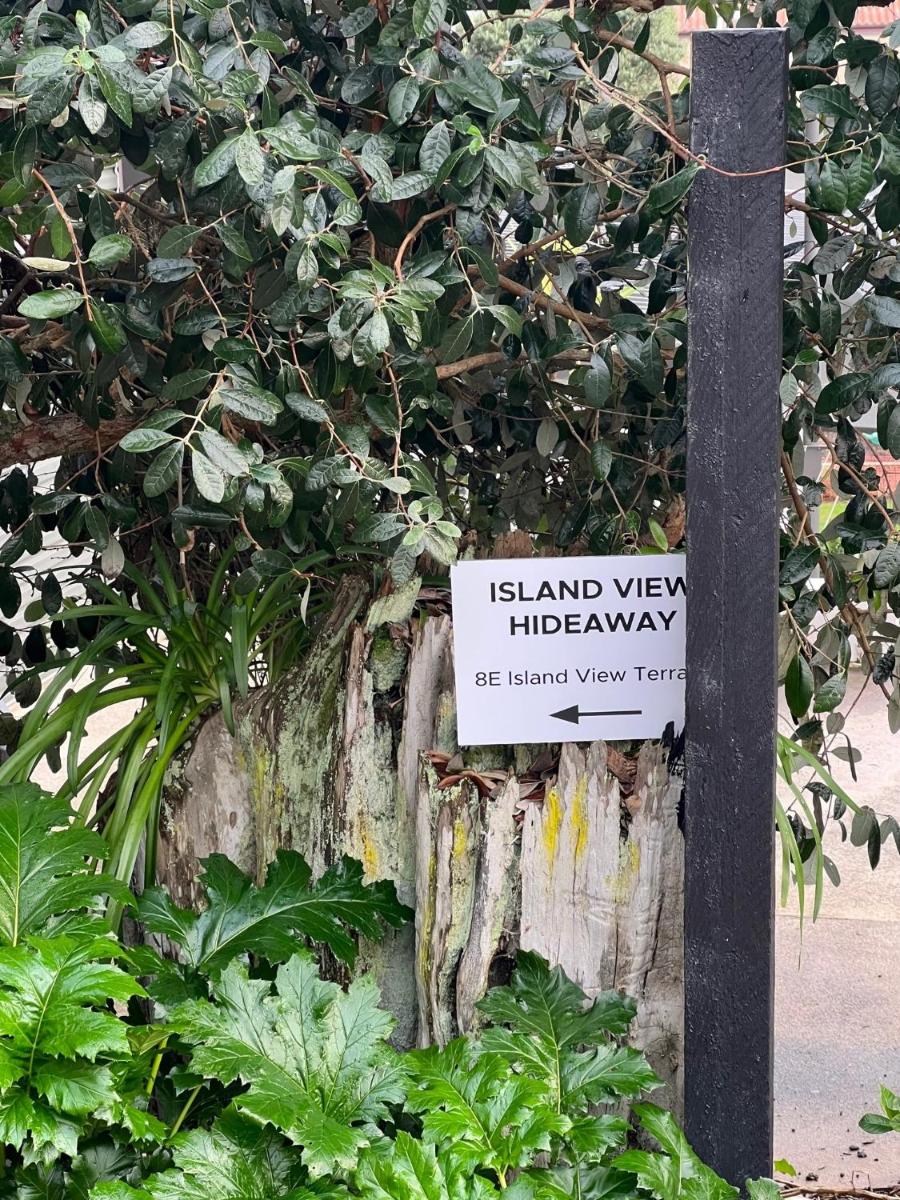 Island View Hideaway - Housity