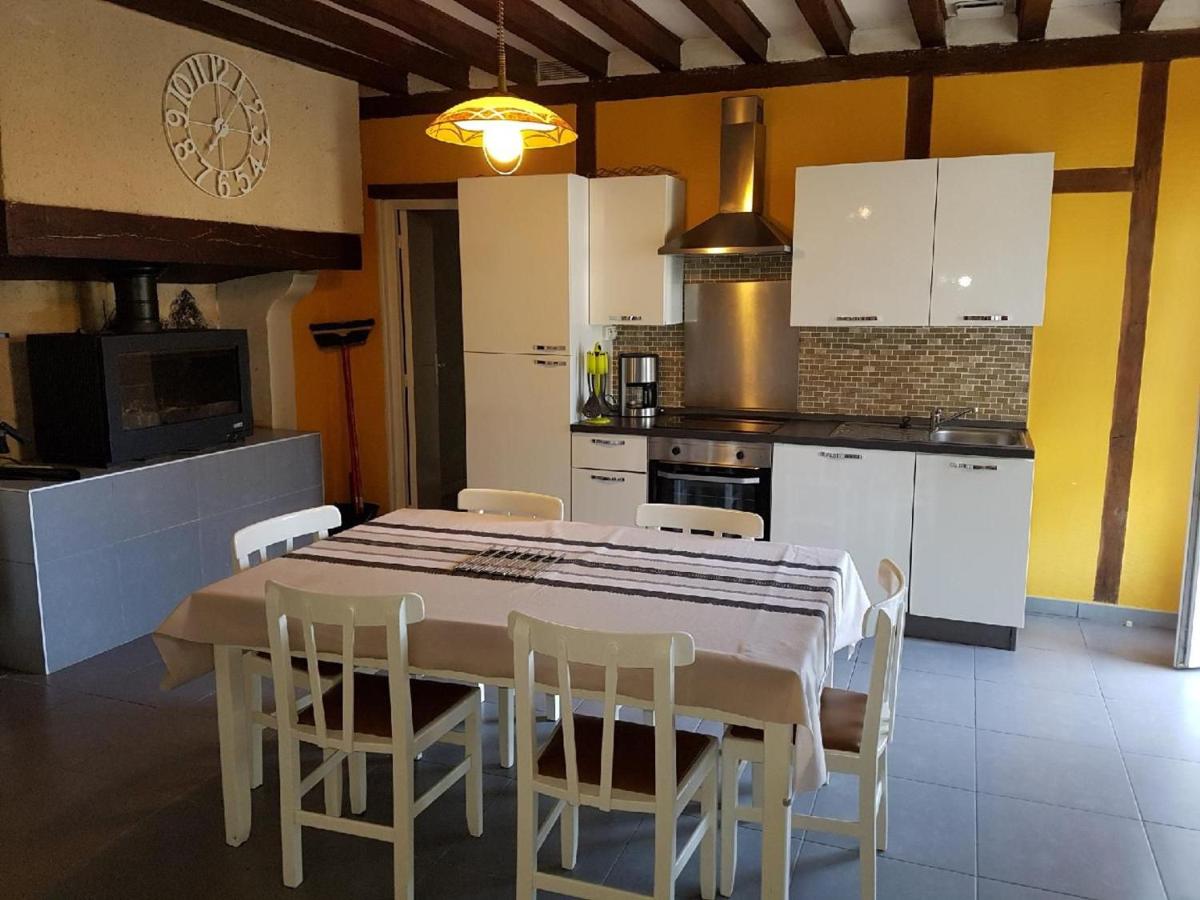 Gîte tout confort près du circuit des 24 Heures, cadre verdoyant, étang clos, 6 pers., lits faits - FR-1-410-207 - Housity