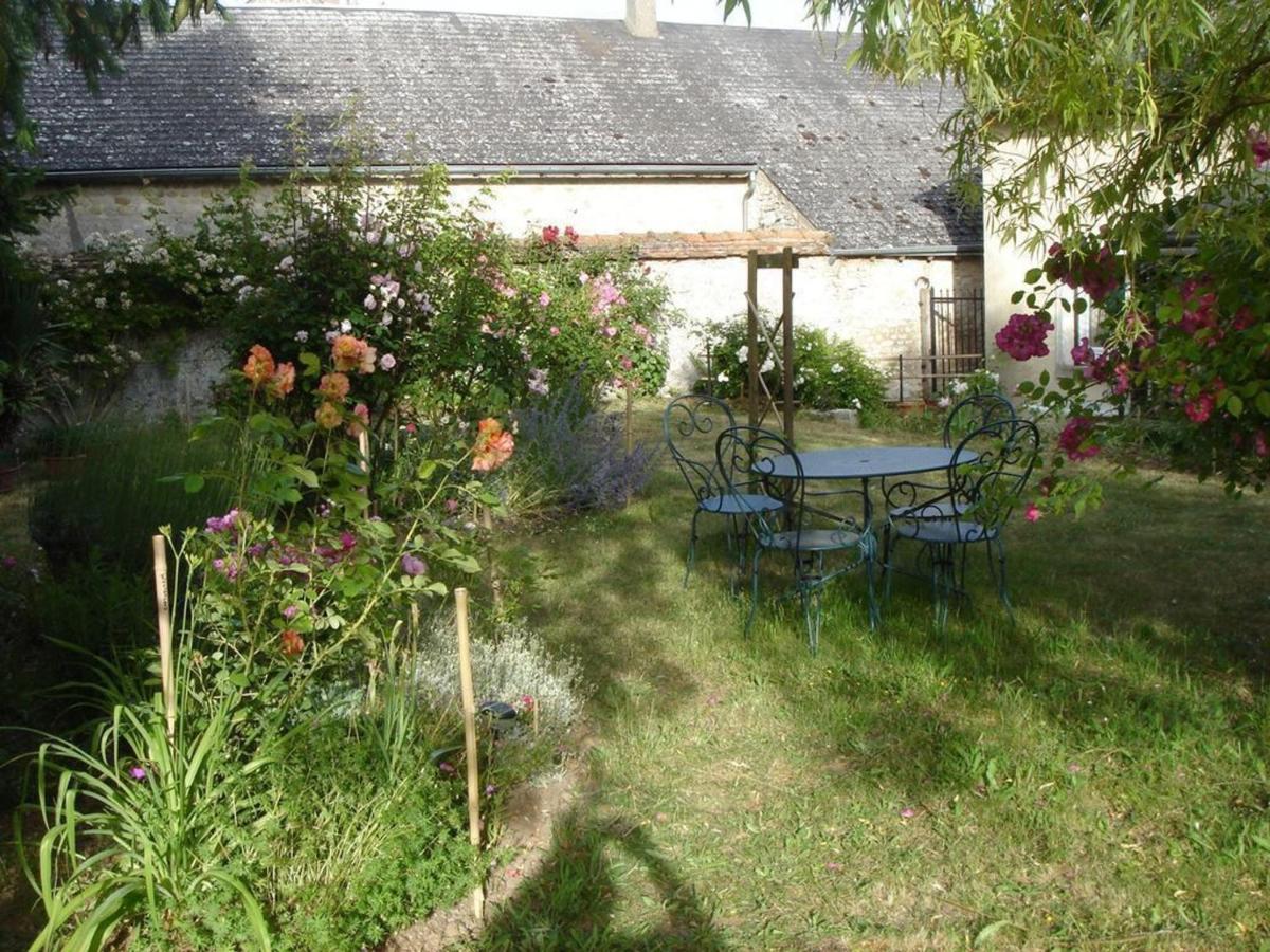 Charmant Gîte au Calme près de Pithiviers avec Jardin et Terrasse - FR-1-590-133 - Housity