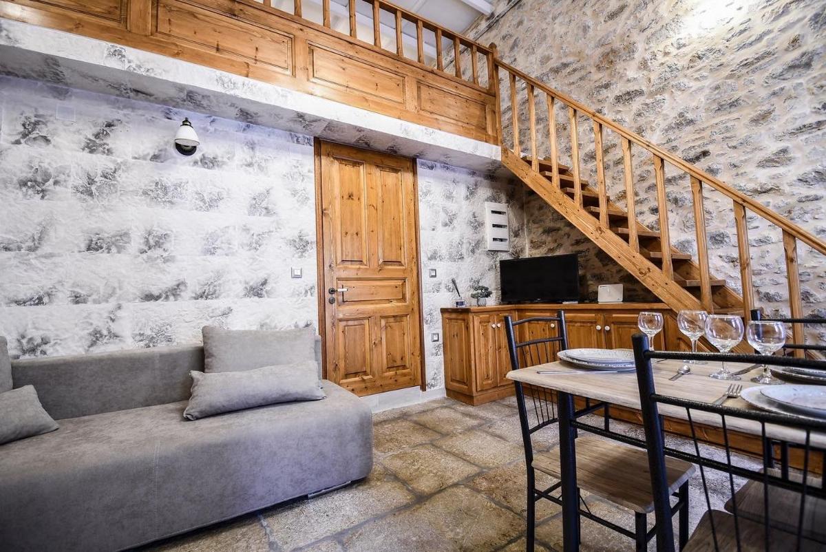 Stone Living Stone apartment in Symi (Gialos) - Housity
