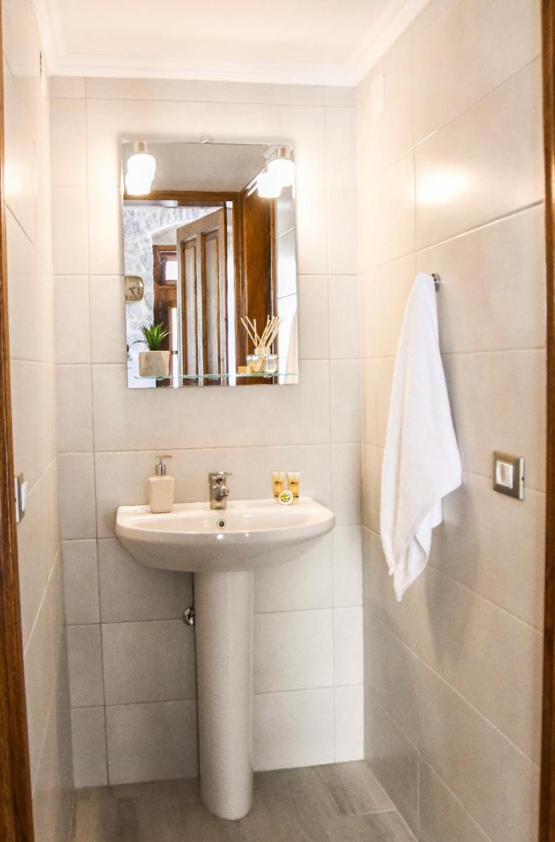 Suitetrails - Stone Living Stone apartment in Symi (Gialos)