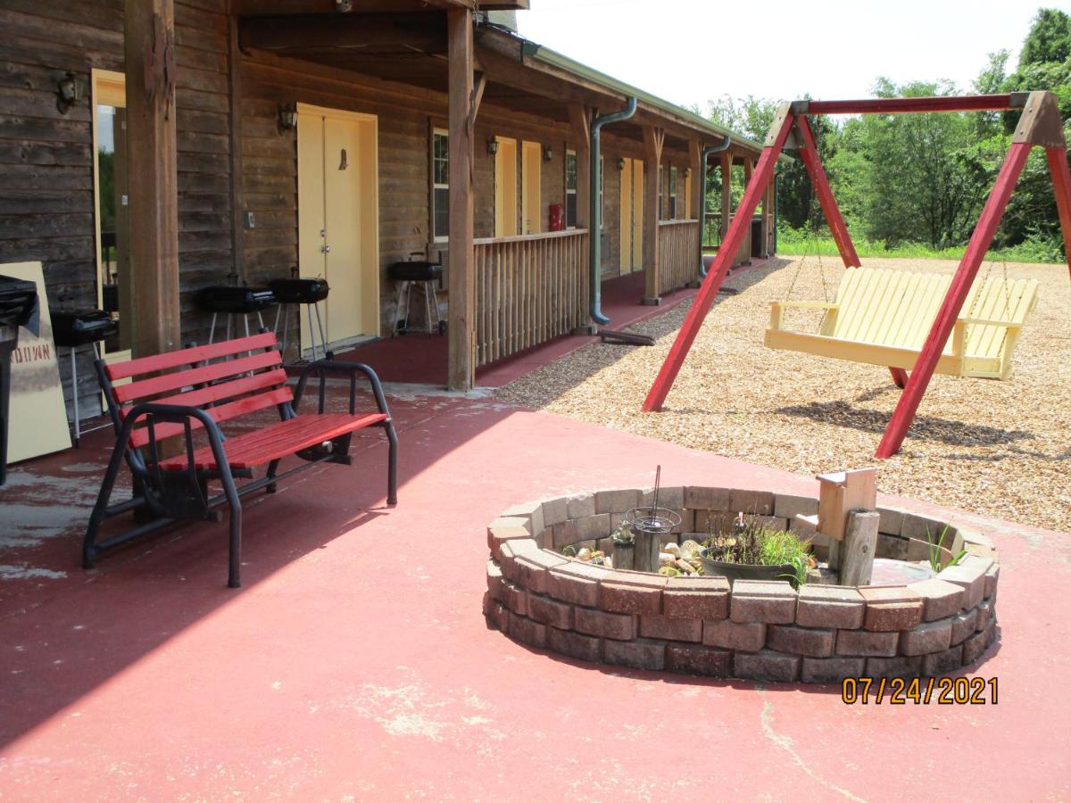 Sundown Motor Lodge - Housity