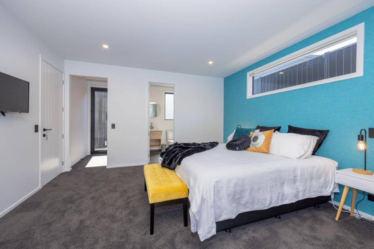 Suitetrails - Sapphire delight - 1 bedroom private room