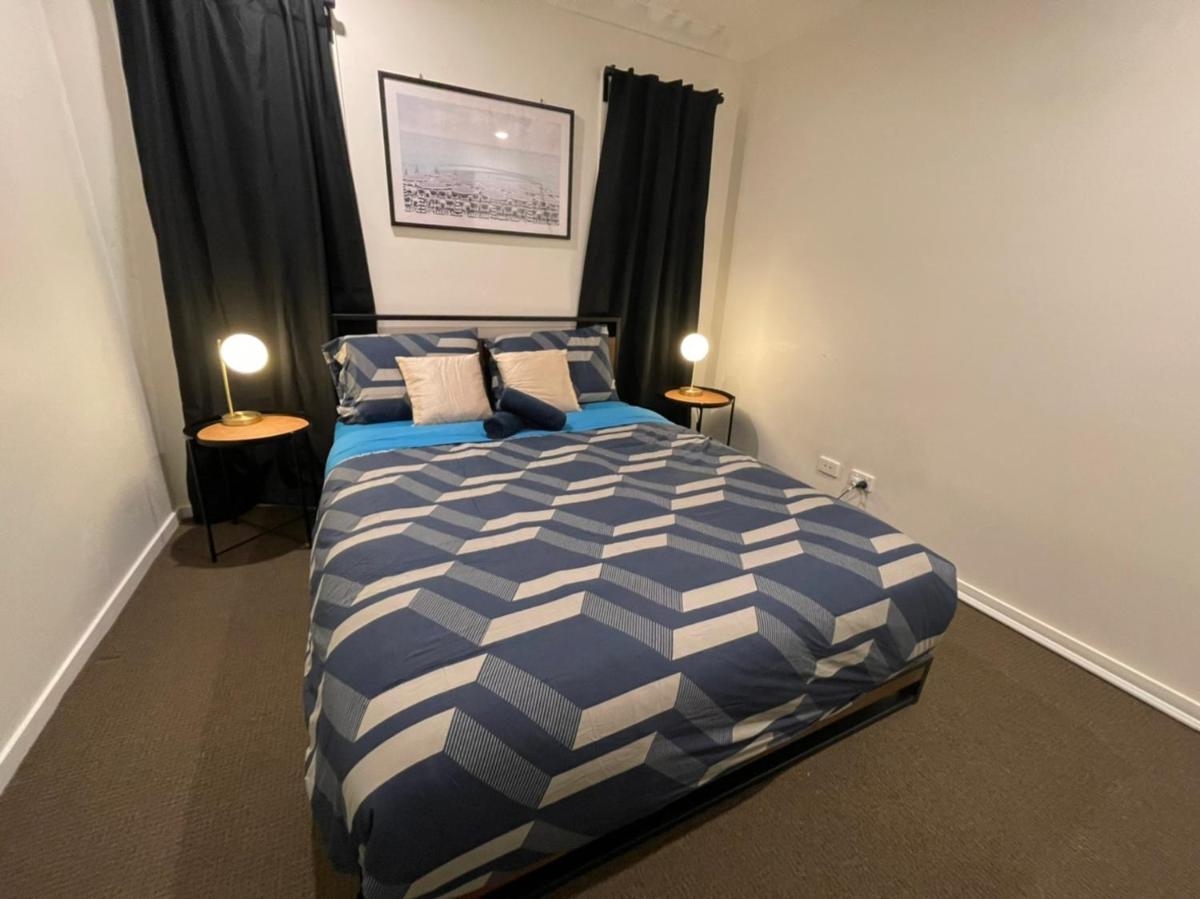 LUX Exotic Holiday House in Burpengary East - Housity