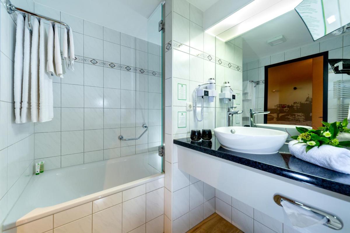 Holiday Inn Dresden - City South, an IHG Hotel - Housity