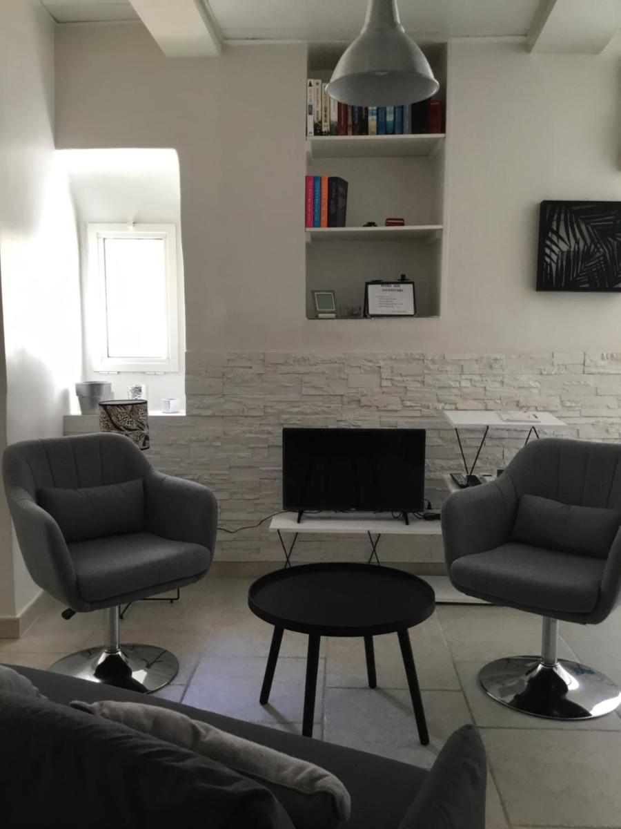 Agréable maison de village provençal - Housity