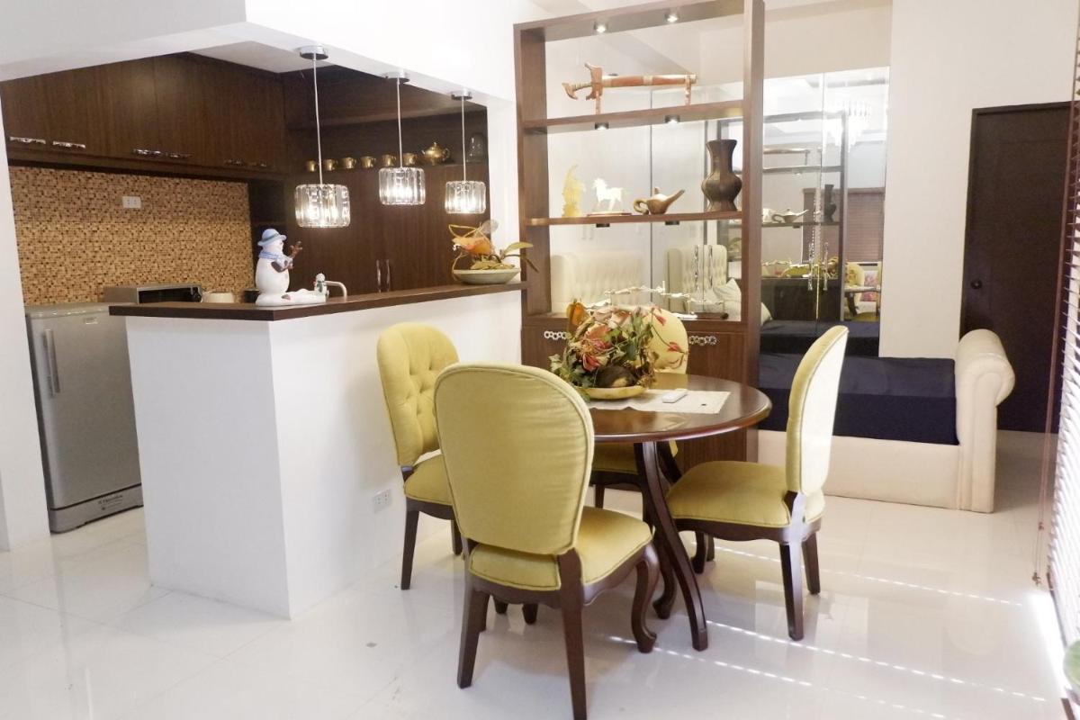 MY Property Timog - Housity