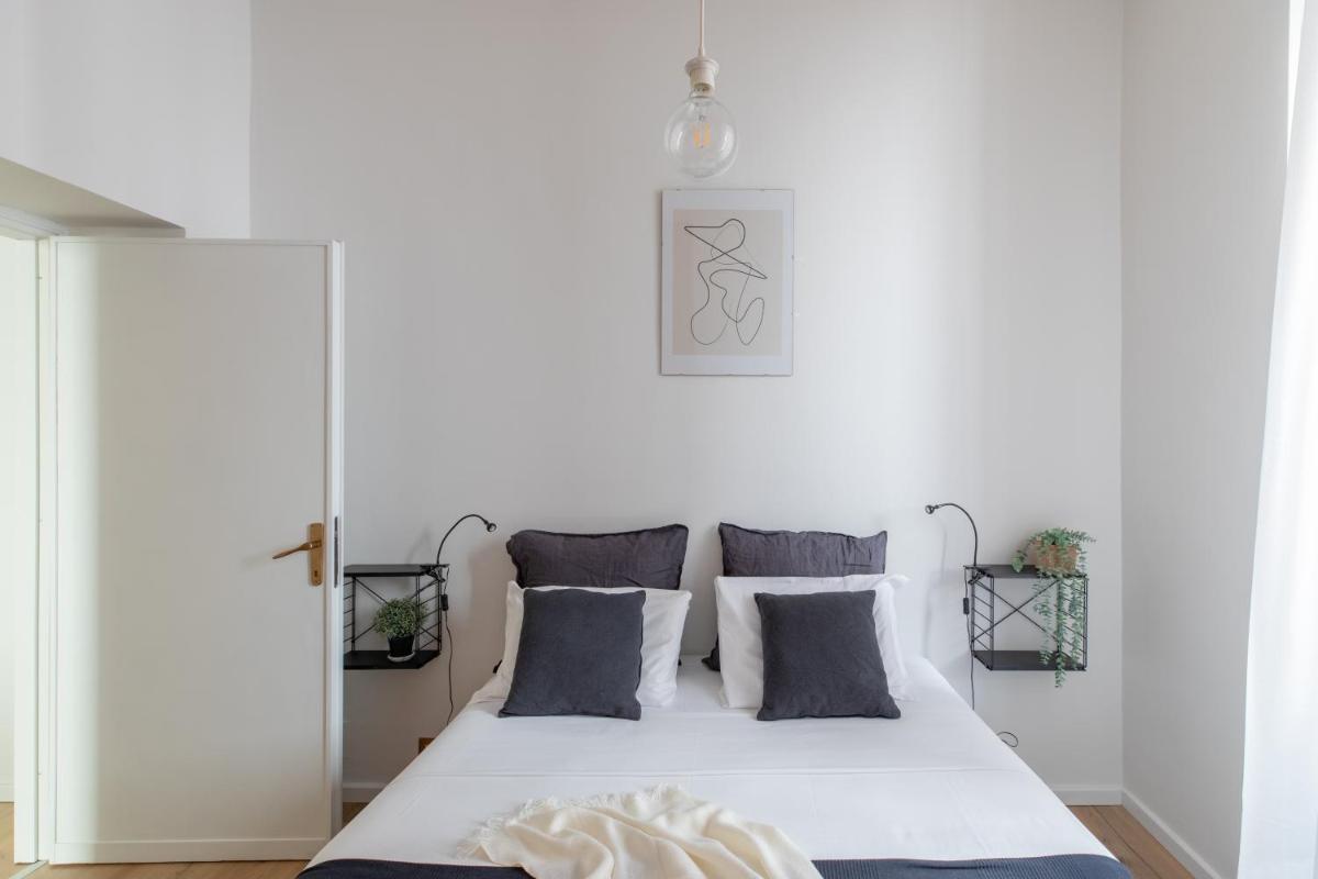 iFlat Colosseo Modern Apartment - Housity