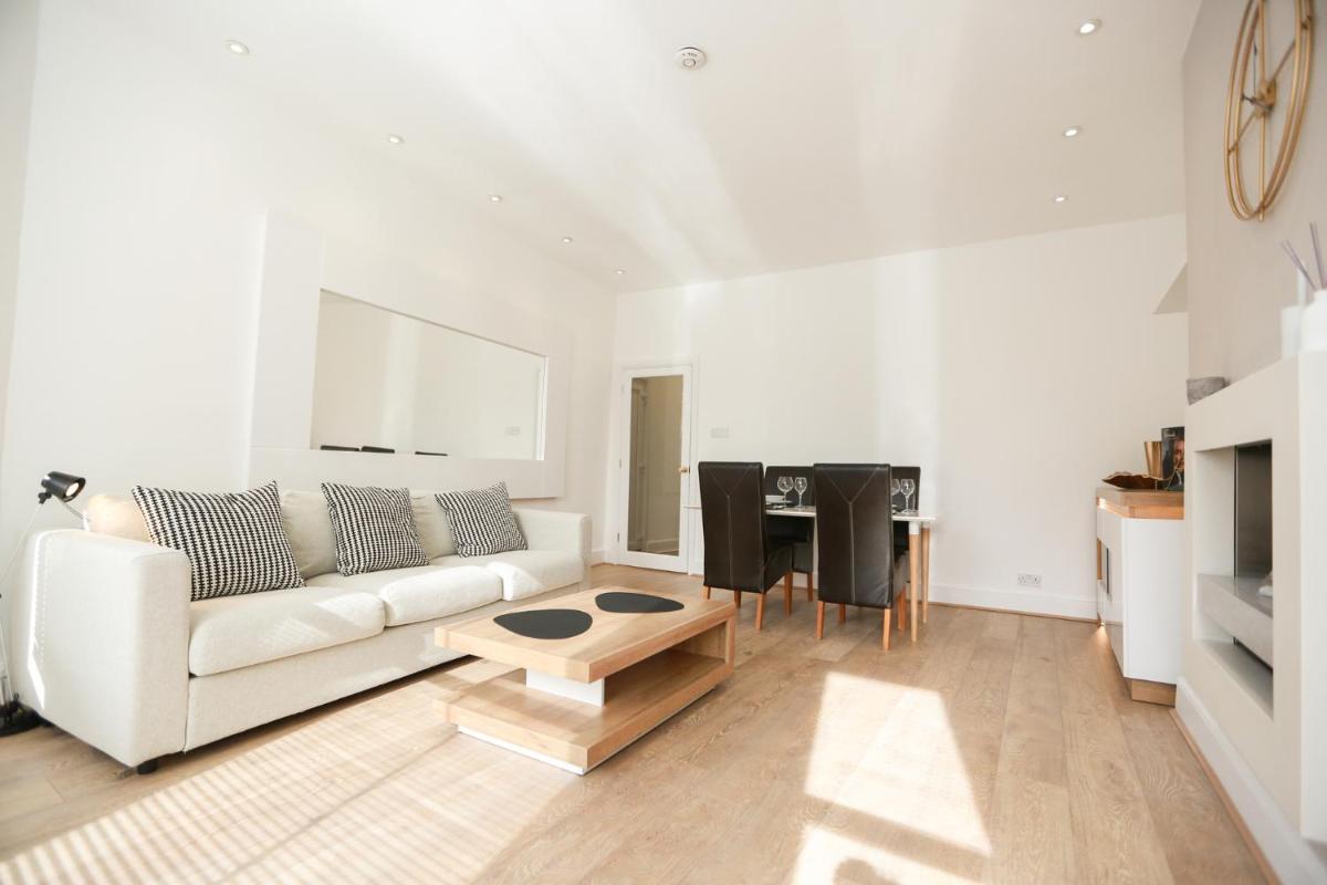 Stylish Leamington Town Centre Apartment - Housity