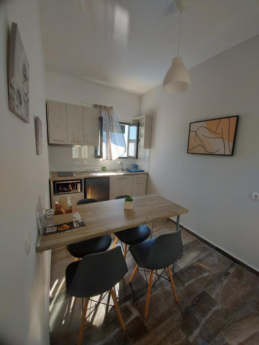 Spiridoula 1 Studios & Apartments - Hizvo