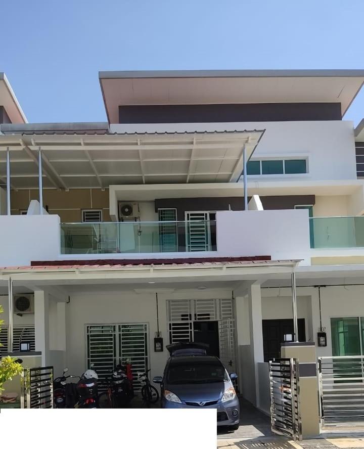 PRESTIJ H0MESTAY - Housity