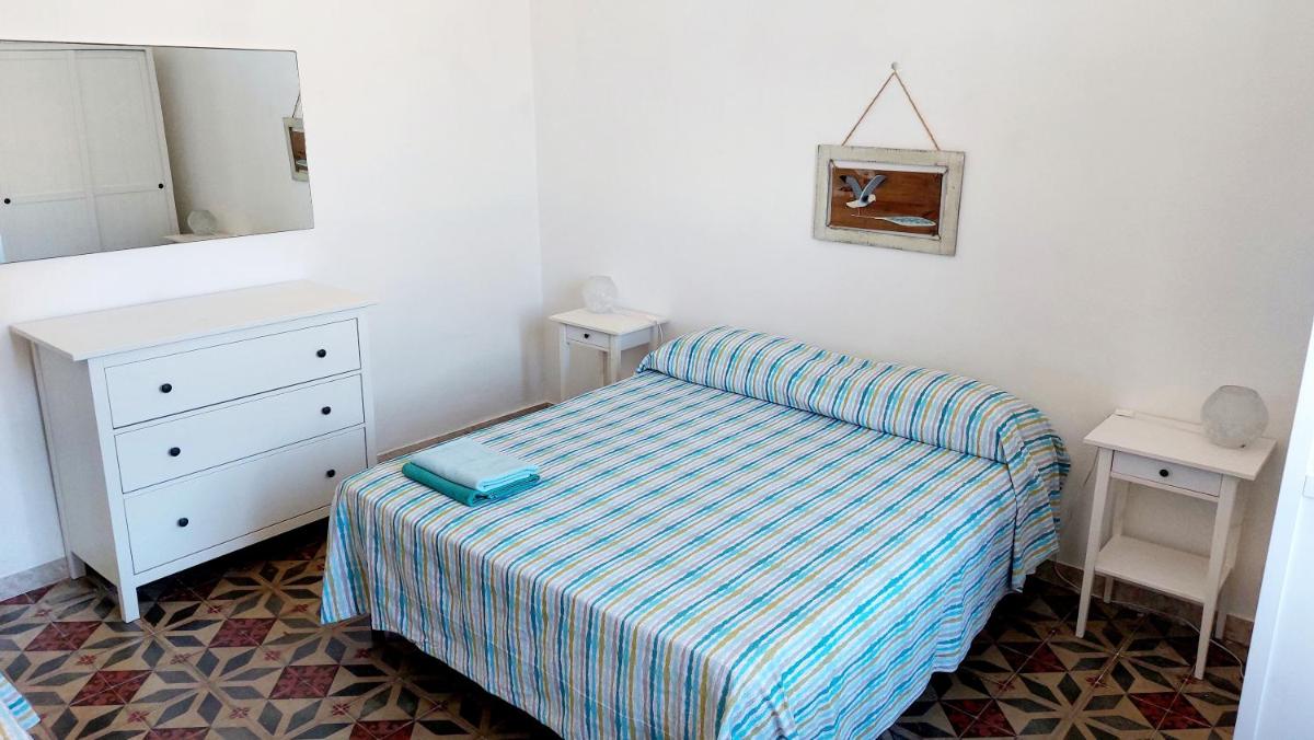 Casa Blue Windows Favignana - Housity