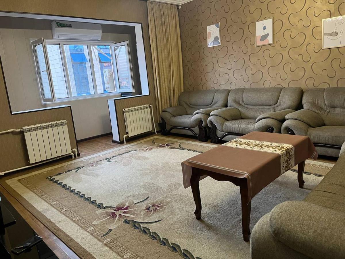 Bud te kak doma - Housity