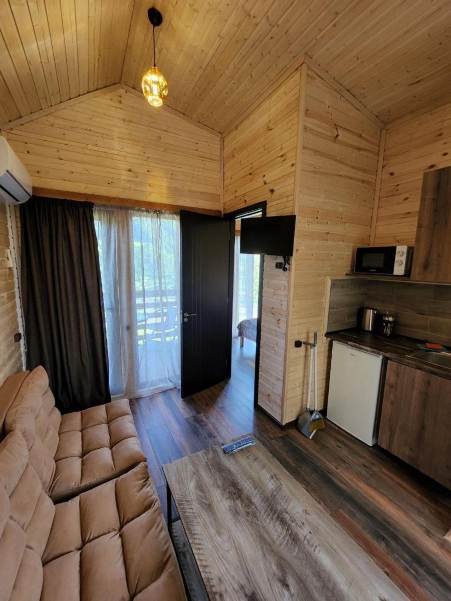 Georgian exotic cottages - Housity