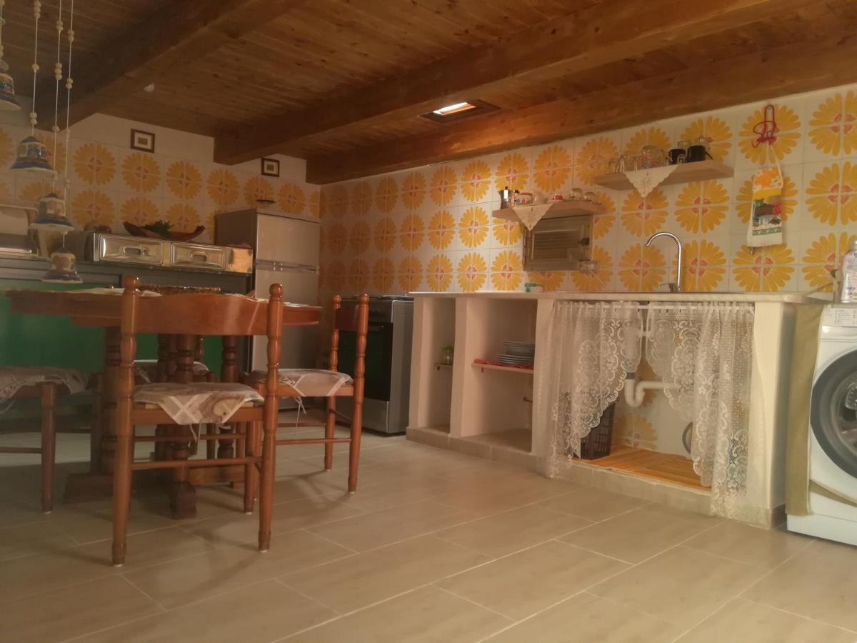 Casa Flor - Housity