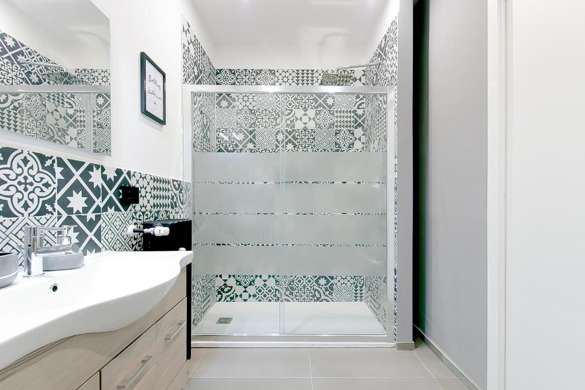 Alle Porte Del Centro - Guest House - Reggio Emilia - Ingresso Centro Storico - Parcheggio Gratuito - Housity