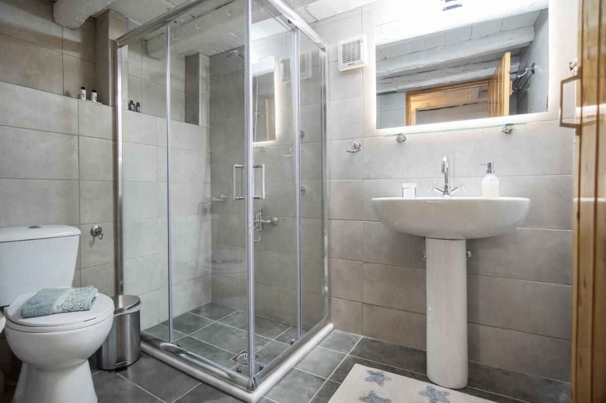 Elia Apartments Chrisso - Housity