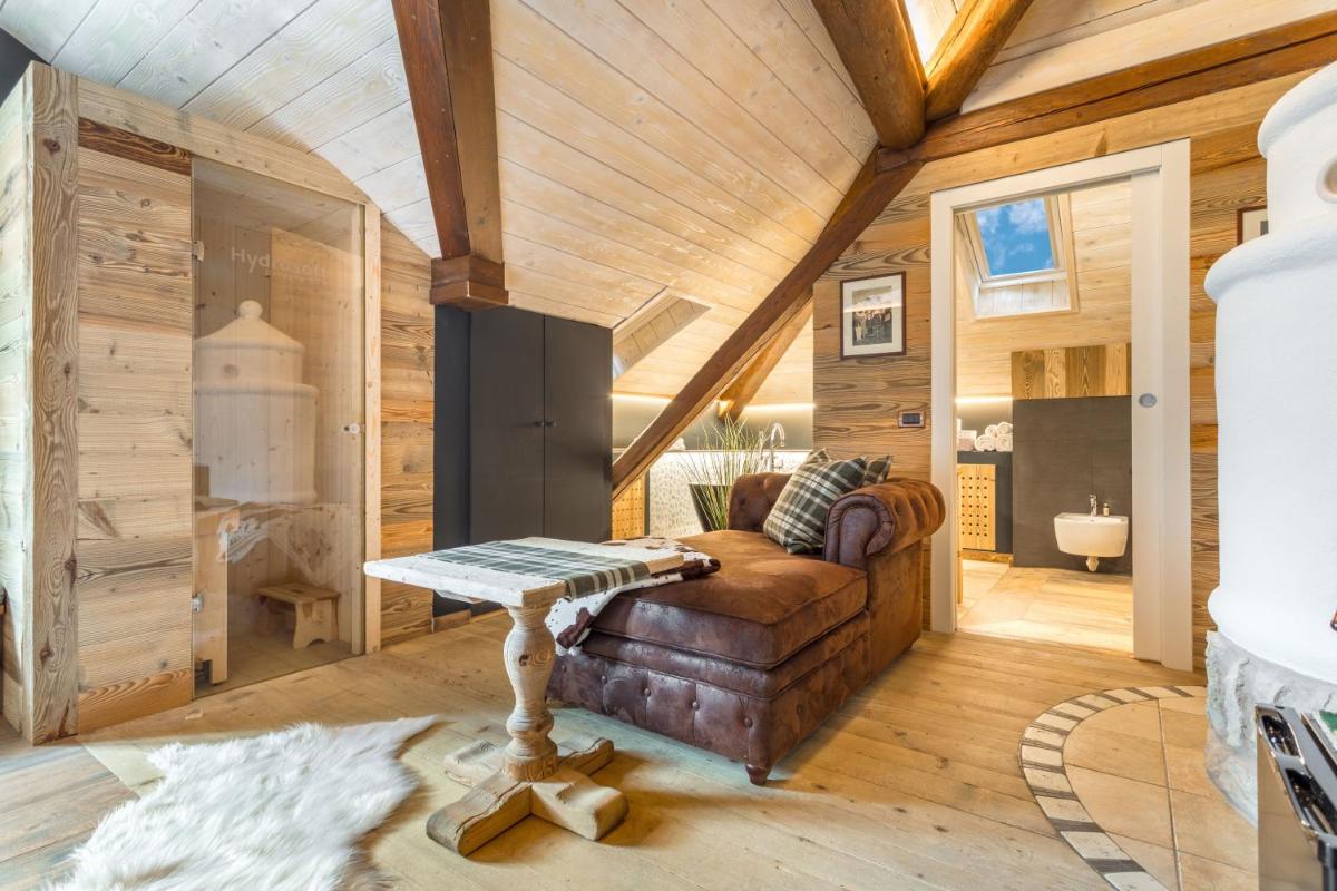 John Luxury Suites - Housity