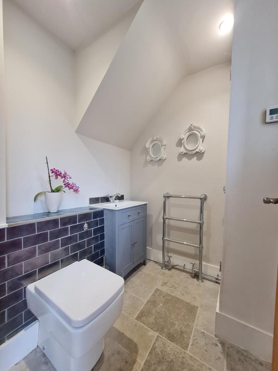 Suitetrails - The Old Cider House - Dog Friendly Spacious 2 Bedroom House in 5 Acres