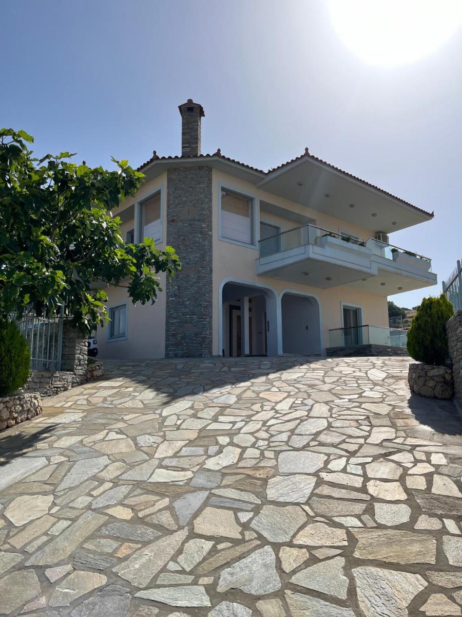 Serenaki House - Housity
