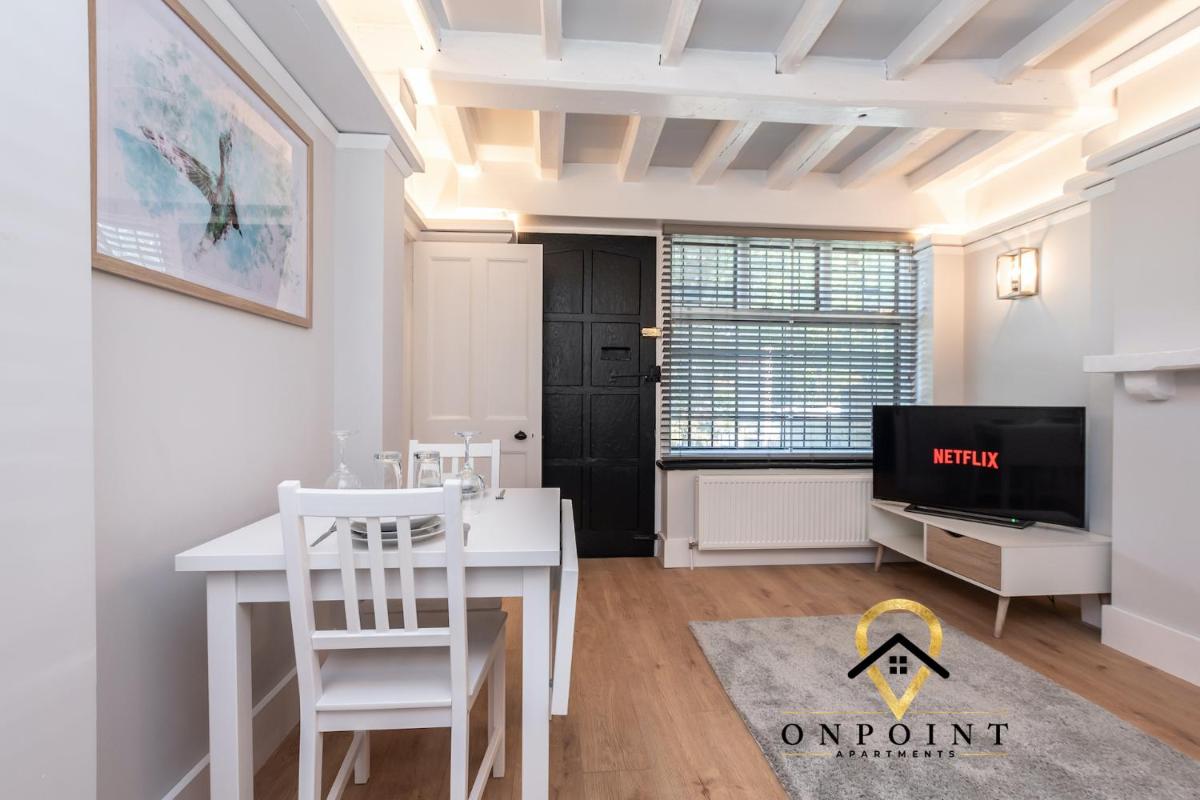 ?OnPoint-FRESH 1 Bedroom Apt With Parking? - Housity