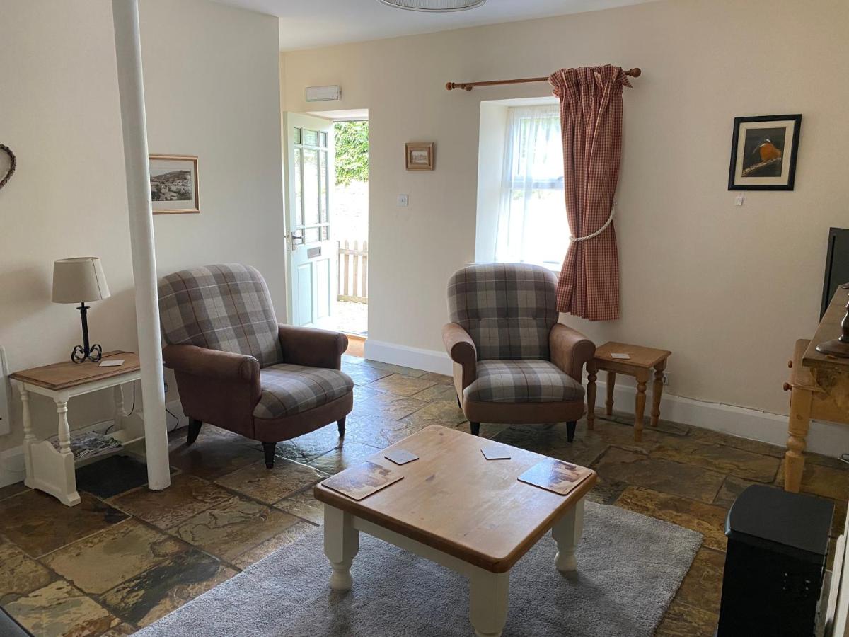 Jollys of Goodrich - Housity