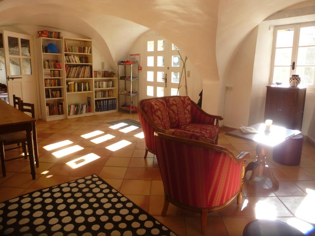 Domaine d'exception pour groupe dans site naturel - Housity