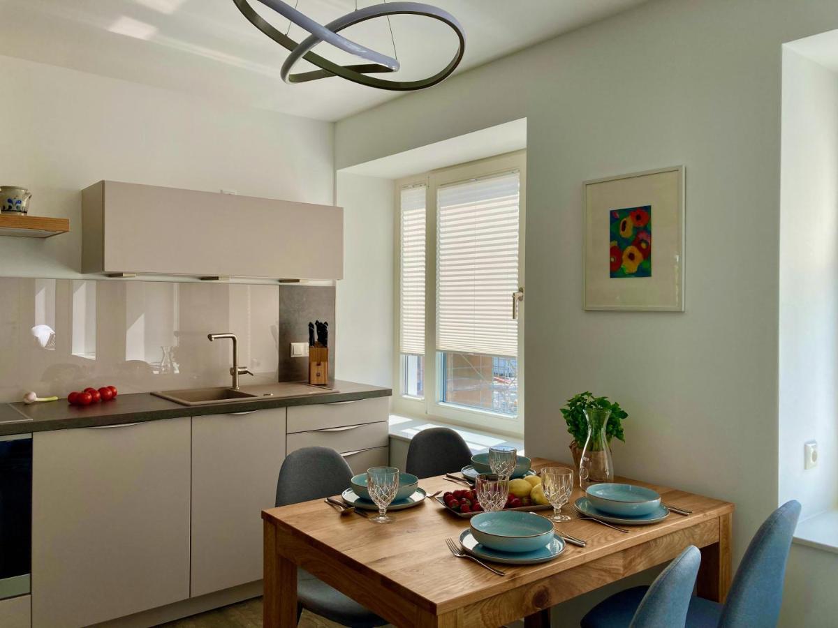 Ein Katzensprung zum Meer - 3 Zi, 2 Bäder, Balkon - Housity