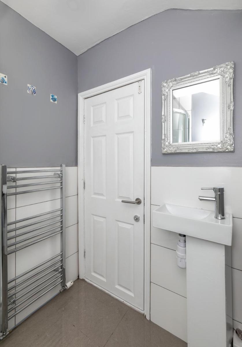 Middlesbrough Town Centre Double Private Rooms - Housity