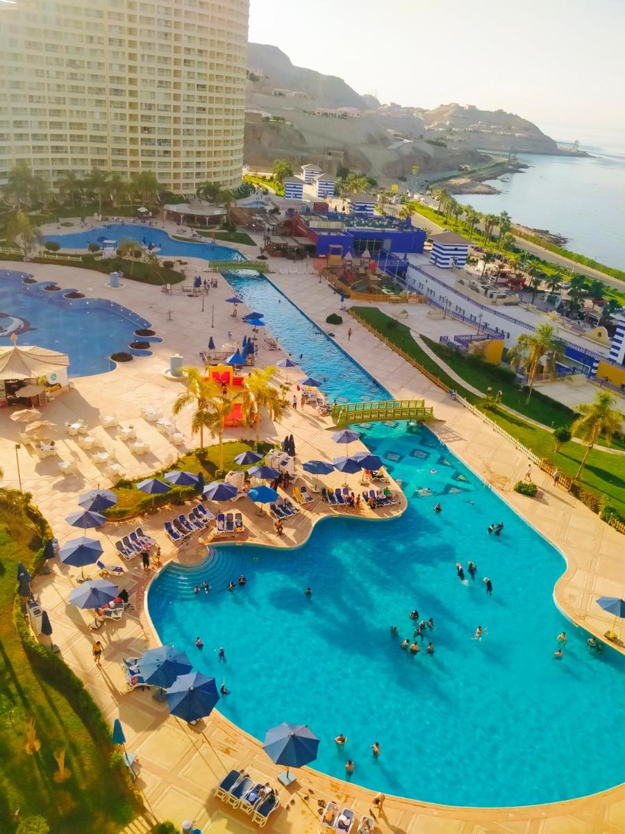 بيراميدز بورتو السخنه - Housity