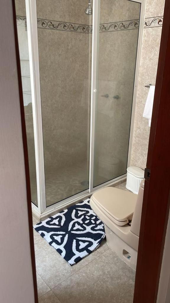 Amplias habitaciones con baño privado CERCA DEL CENTRO DE VERACRUZ - Housity