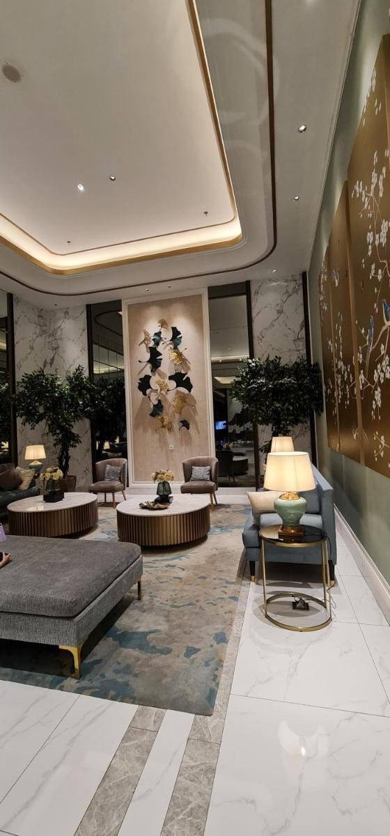 Cosmy Benson Apartment at Supermall Pakuwon - Housity