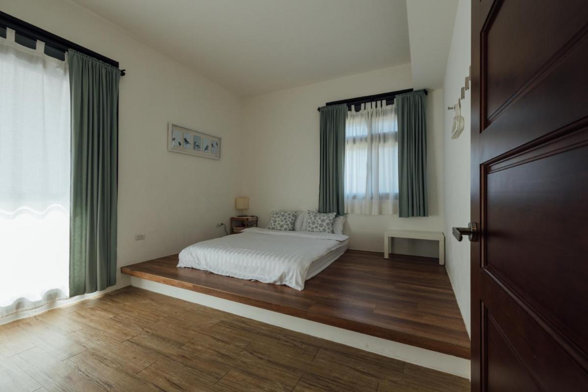5963 Turn Right B&B - Housity