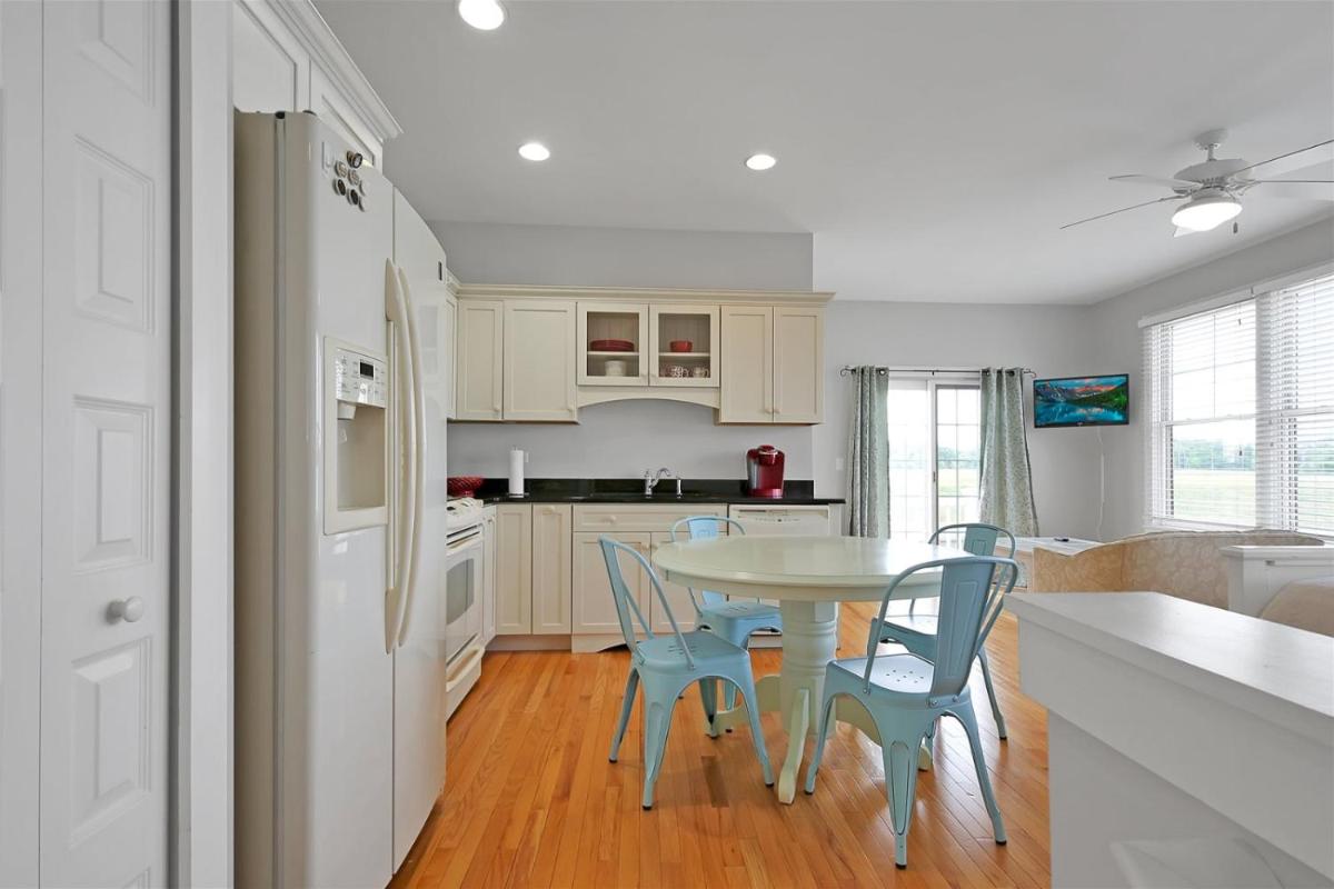 Carriage House #2G - Housity