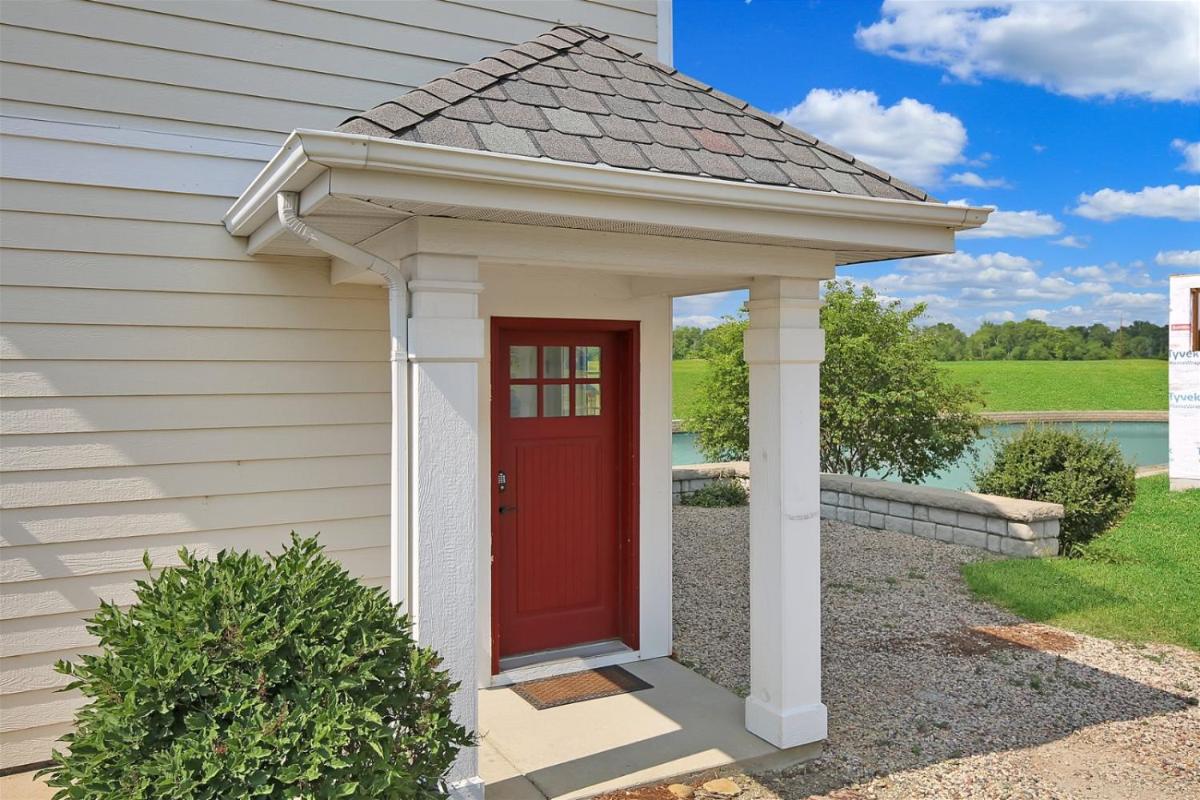 Carriage House #2G - Housity