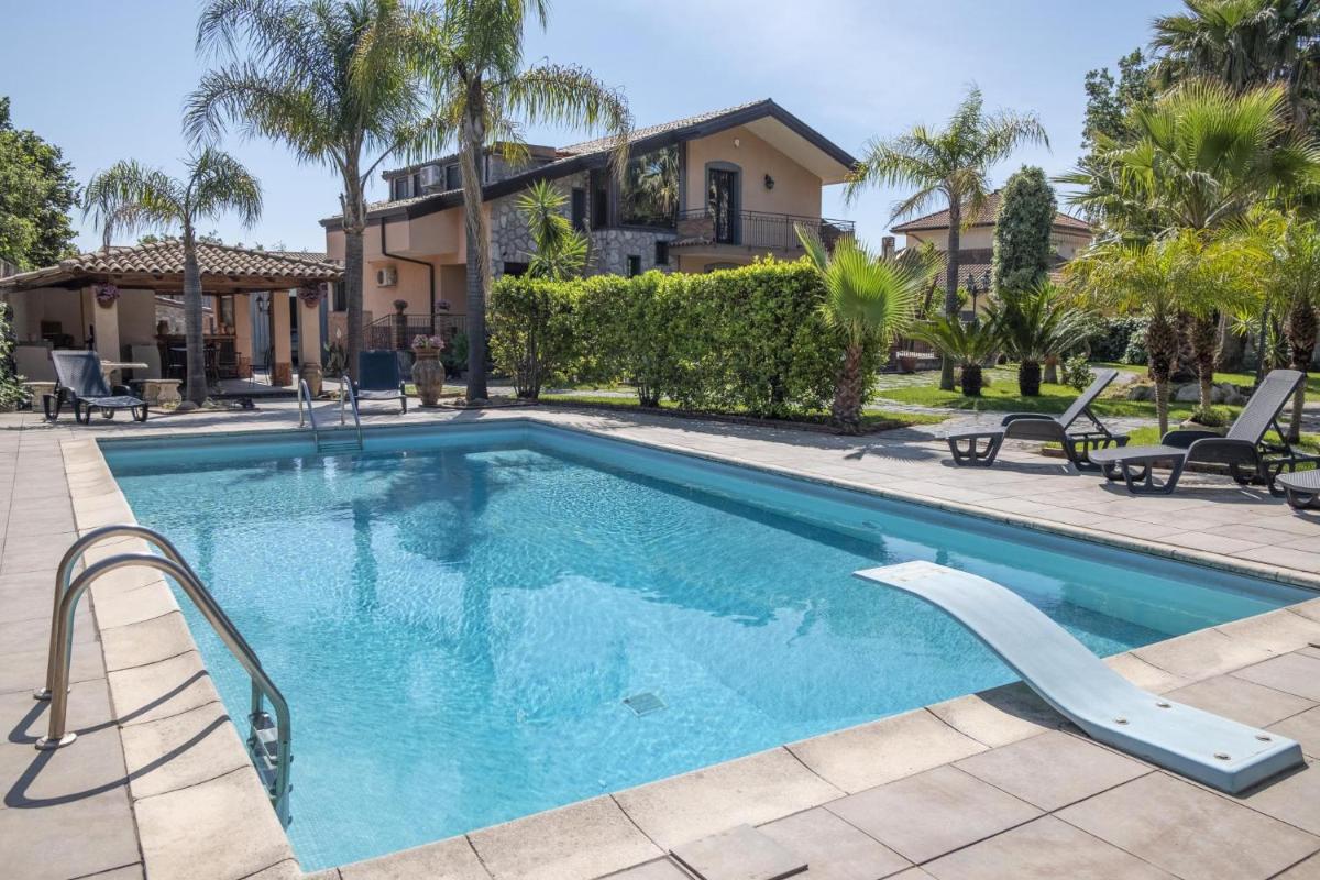 Villa Fiorita - Housity