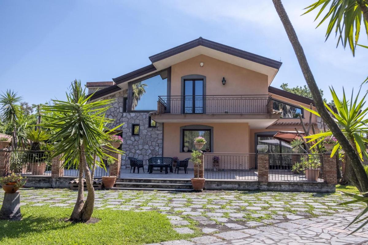 Villa Fiorita - Housity