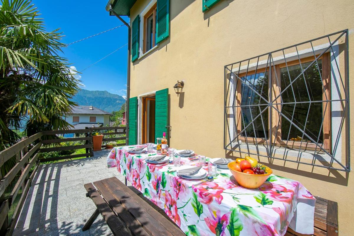 Cherry Tree House Pet & Child Friendly - Happy Rentals - Housity