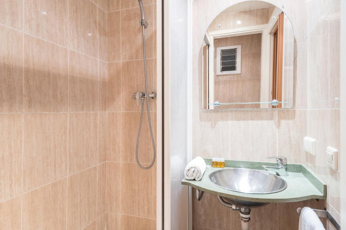 Homenfun Barcelona Gracia - Housity